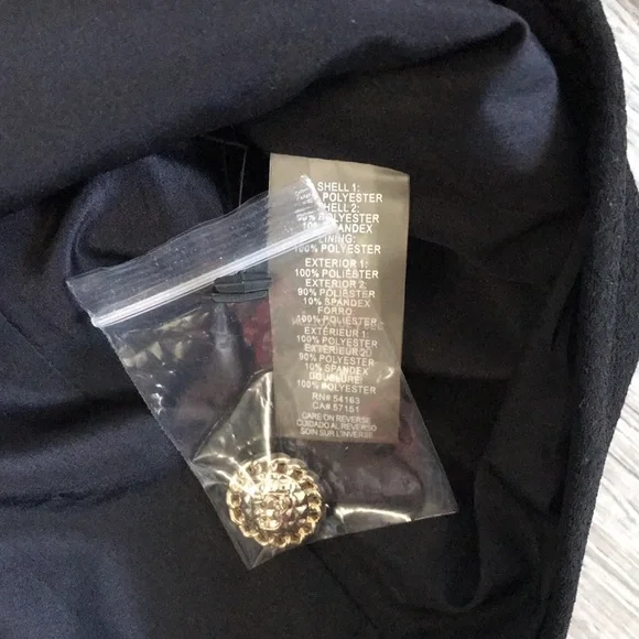 NWOT Karl Lagerfeld black blazer size 2 - Picture 4 of 9